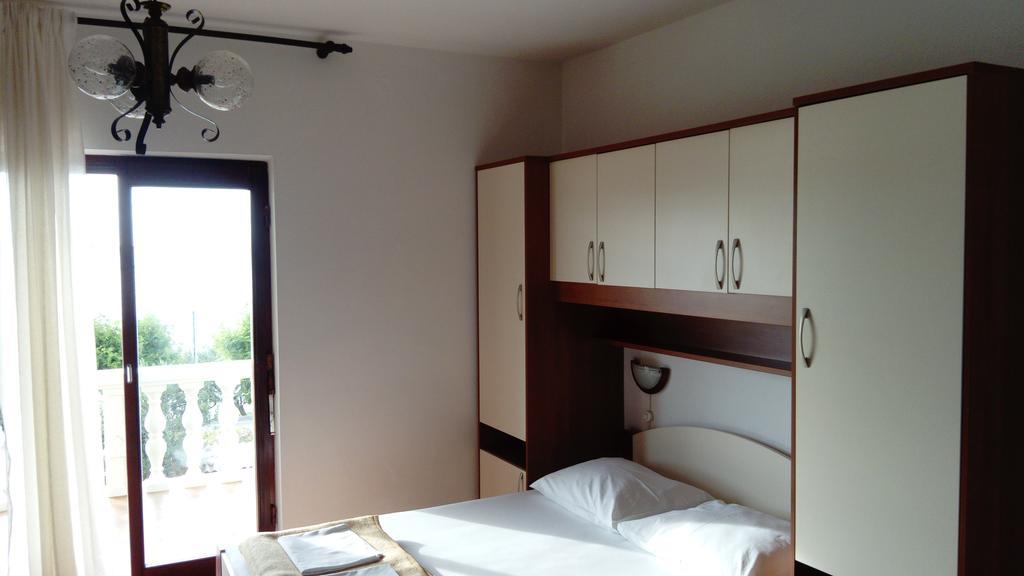 Apartments Branko Nin Bilik gambar