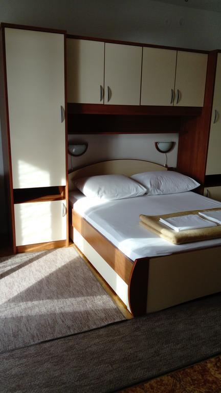 Apartments Branko Nin Bilik gambar