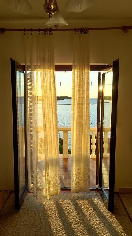 Apartments Branko Nin Bilik gambar