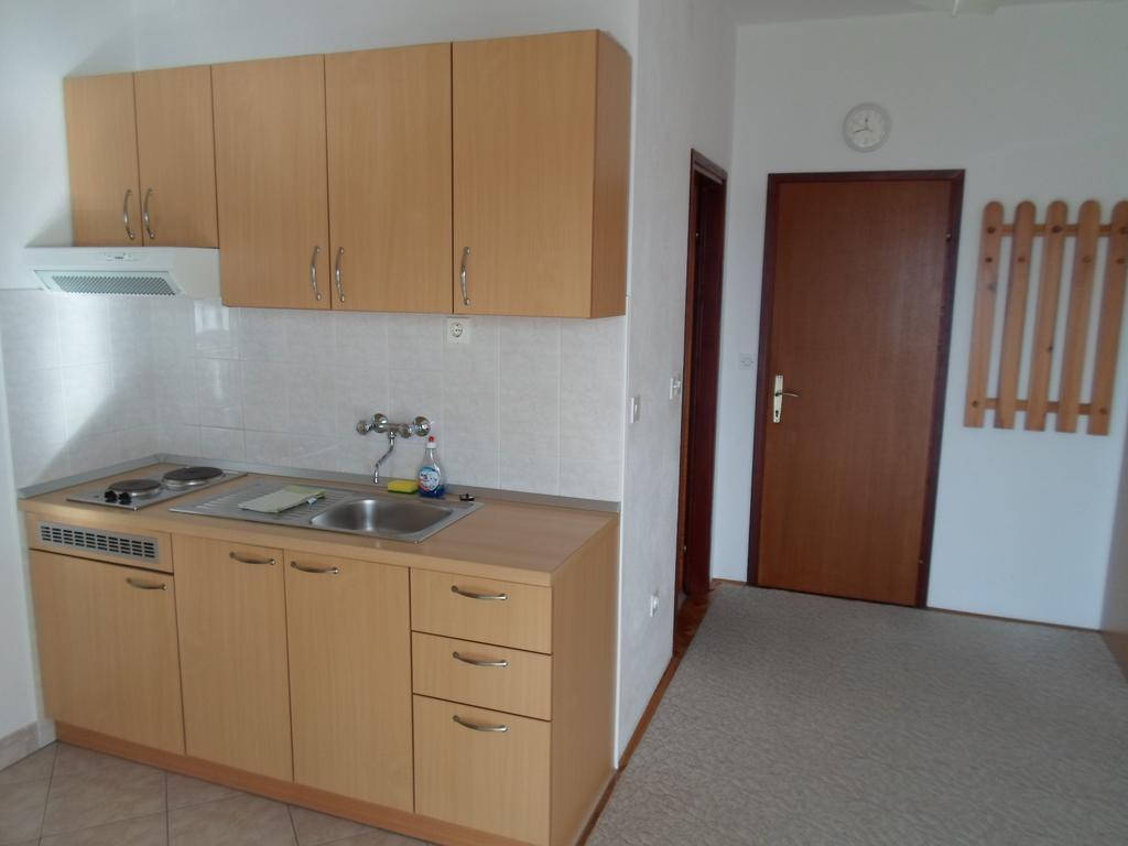 Apartments Branko Nin Bilik gambar